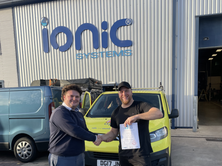 Vi stärker vår kompetens genom utbildning i England